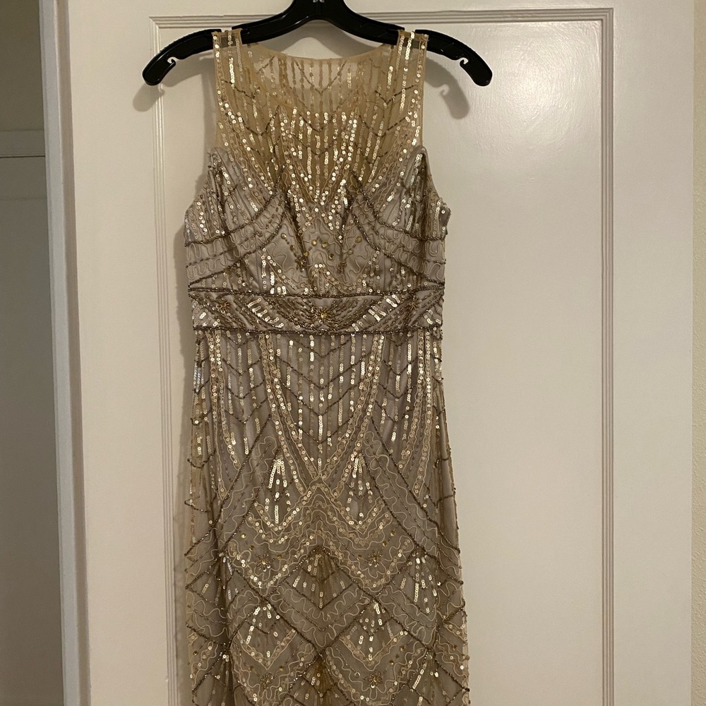 Sequence midi cocktail dress in perfect condition wired only once